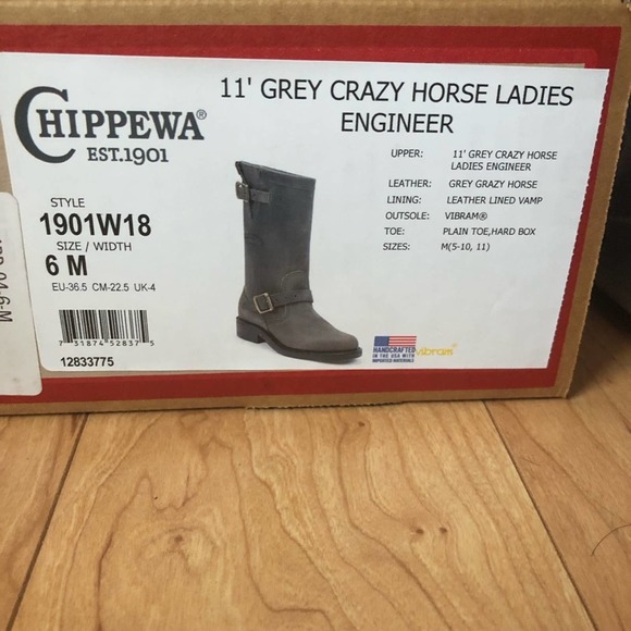Chippewa 11" Grey Crazy Horse Ladies Engineer Boot - Picture 10 of 12